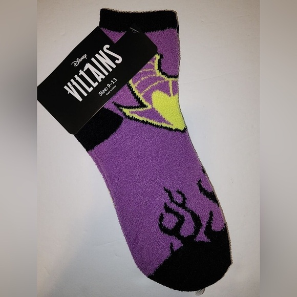 Maleficent Low-cut Ankle Style Soft Socks, Size 9-13, NWT - Picture 1 of 2